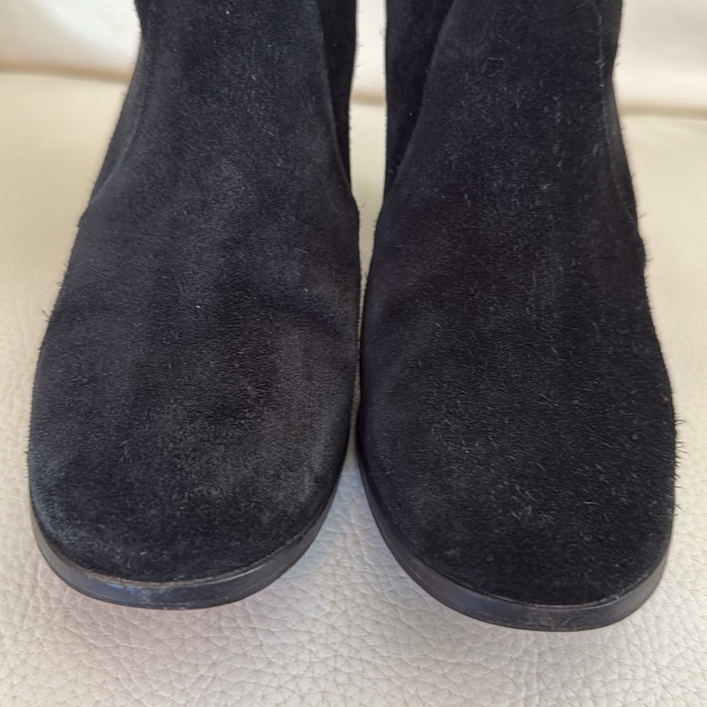 Tory Burch (Sabe)Black Ankle Booties With Gold Logo Sz6 View 3